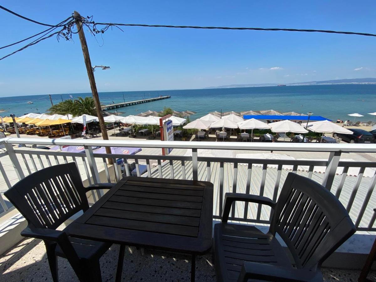 Sunset View Rooms 阿吉亚特拉萨 外观 照片