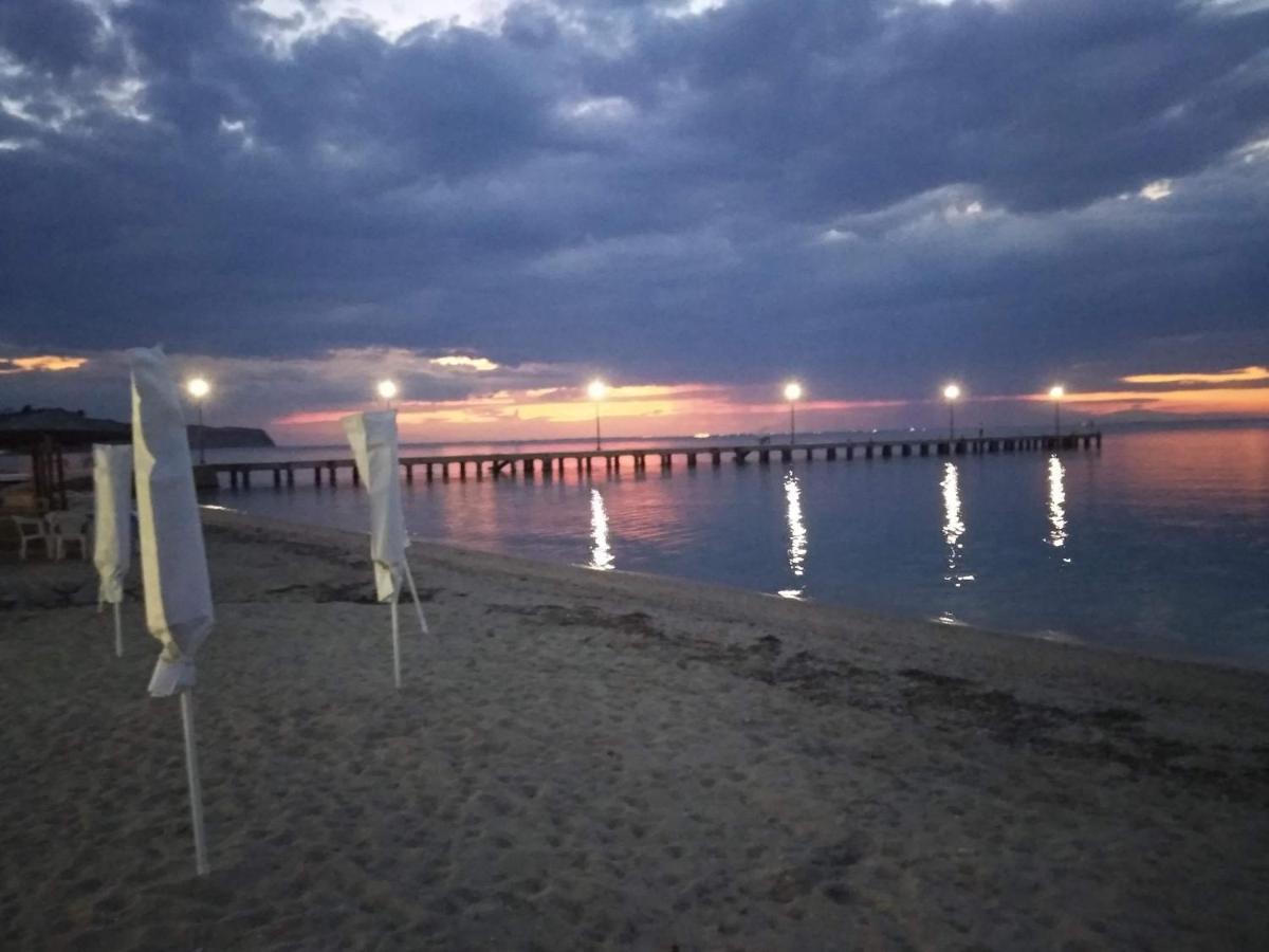 Sunset View Rooms 阿吉亚特拉萨 外观 照片