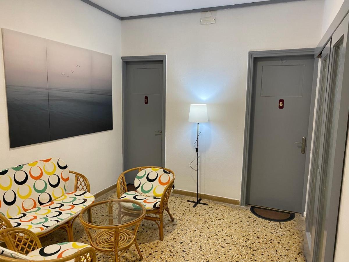 Sunset View Rooms 阿吉亚特拉萨 外观 照片
