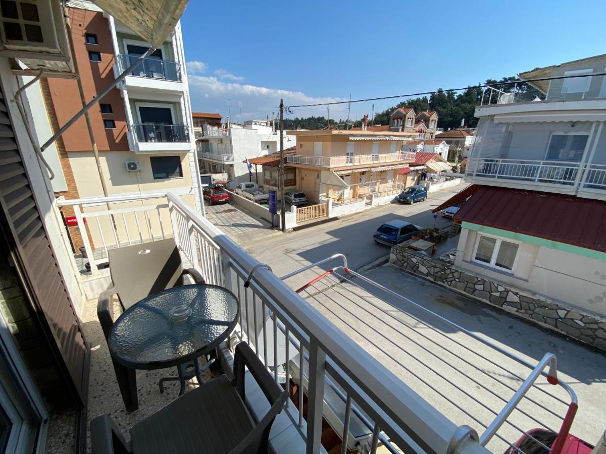 Sunset View Rooms 阿吉亚特拉萨 外观 照片